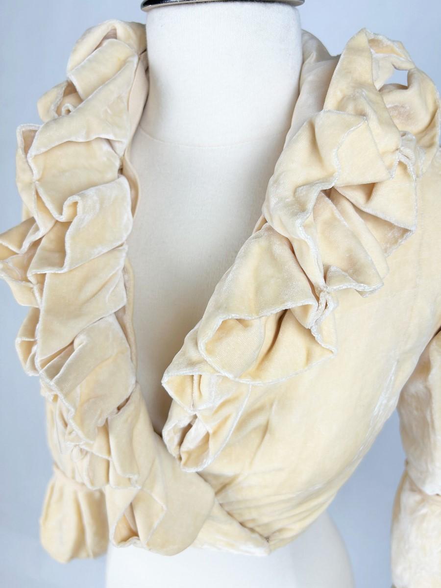 Evening bolero in eggshell velvet - France Circa 1930 For Sale 9