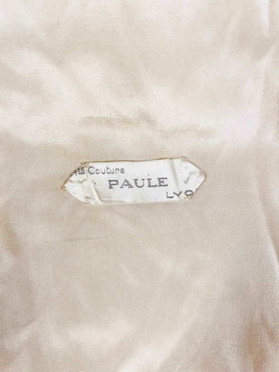 Beige Evening bolero in eggshell velvet - France Circa 1930 For Sale