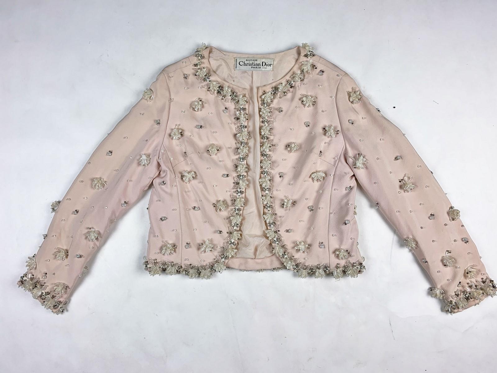 Evening bolero in pink crepe by Marc Bohan for Christian Dior - Paris C. 1965 For Sale 8