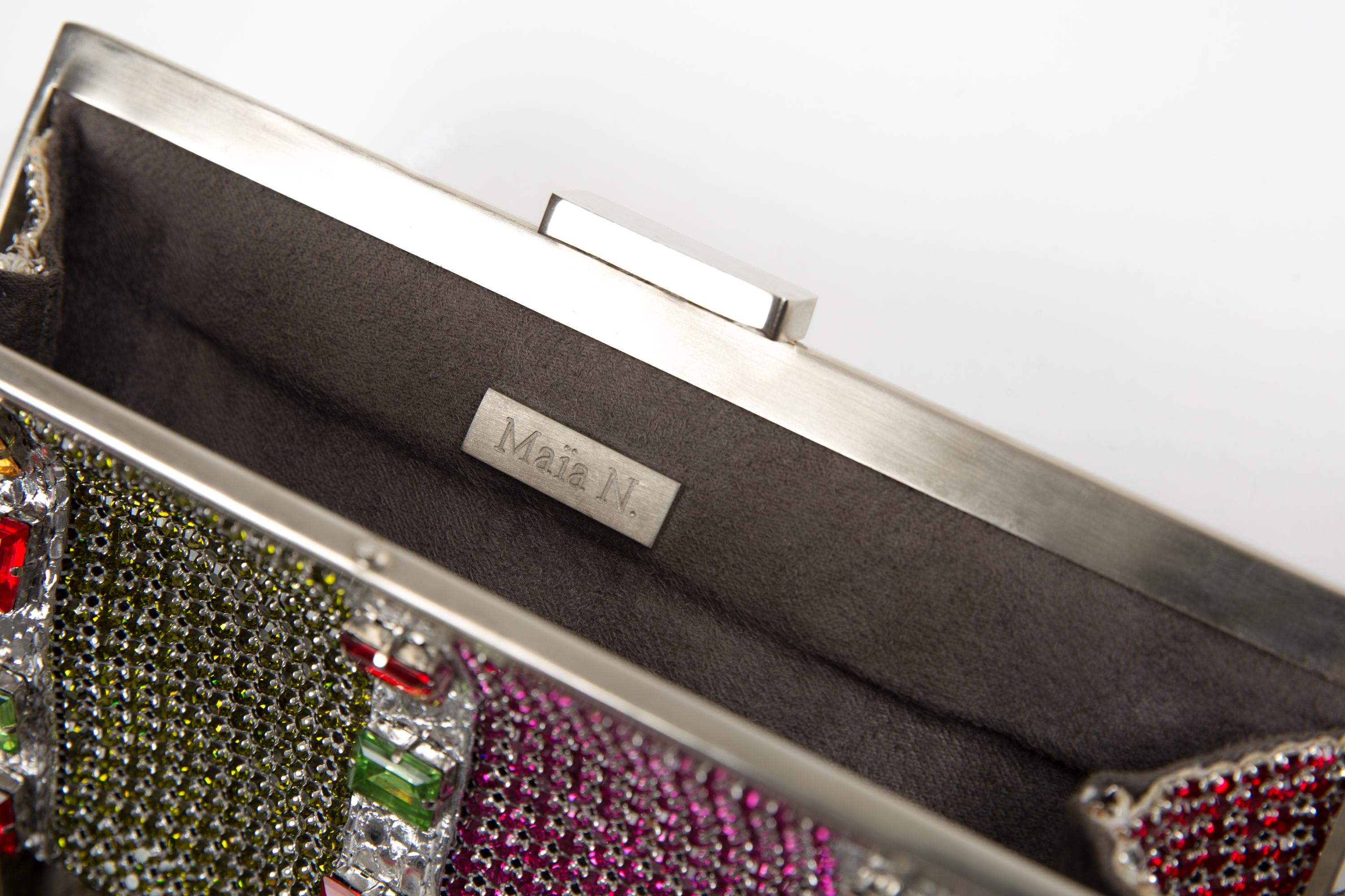 Evening Clutch Bag Strass and Feathers In Good Condition For Sale In Paris, FR