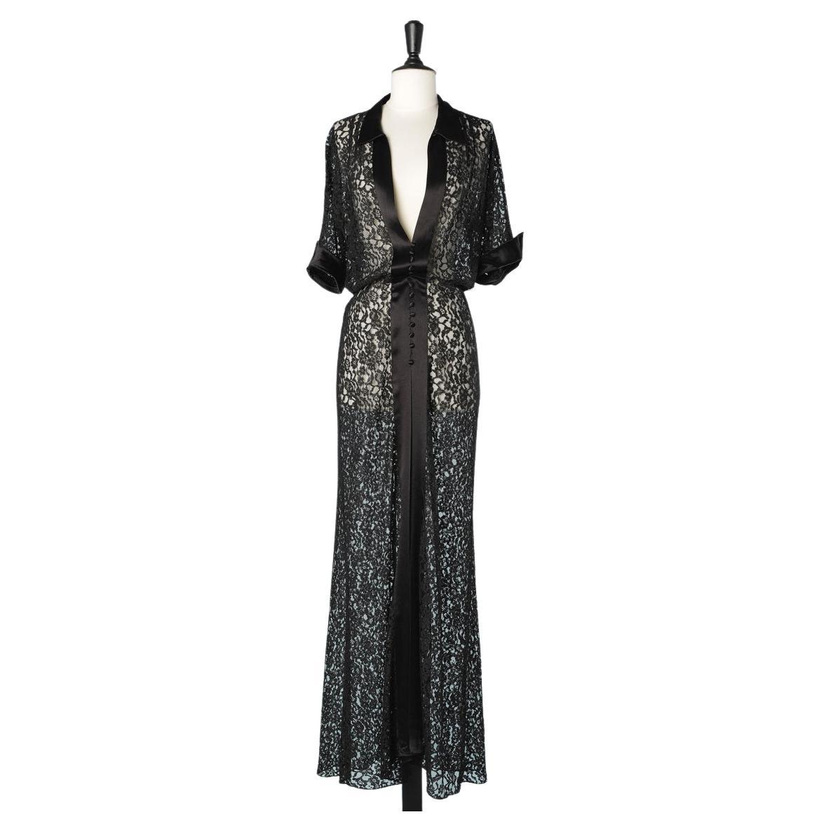 Evening coat in black lace with black silk satin edge and collar Circa 1930's  For Sale