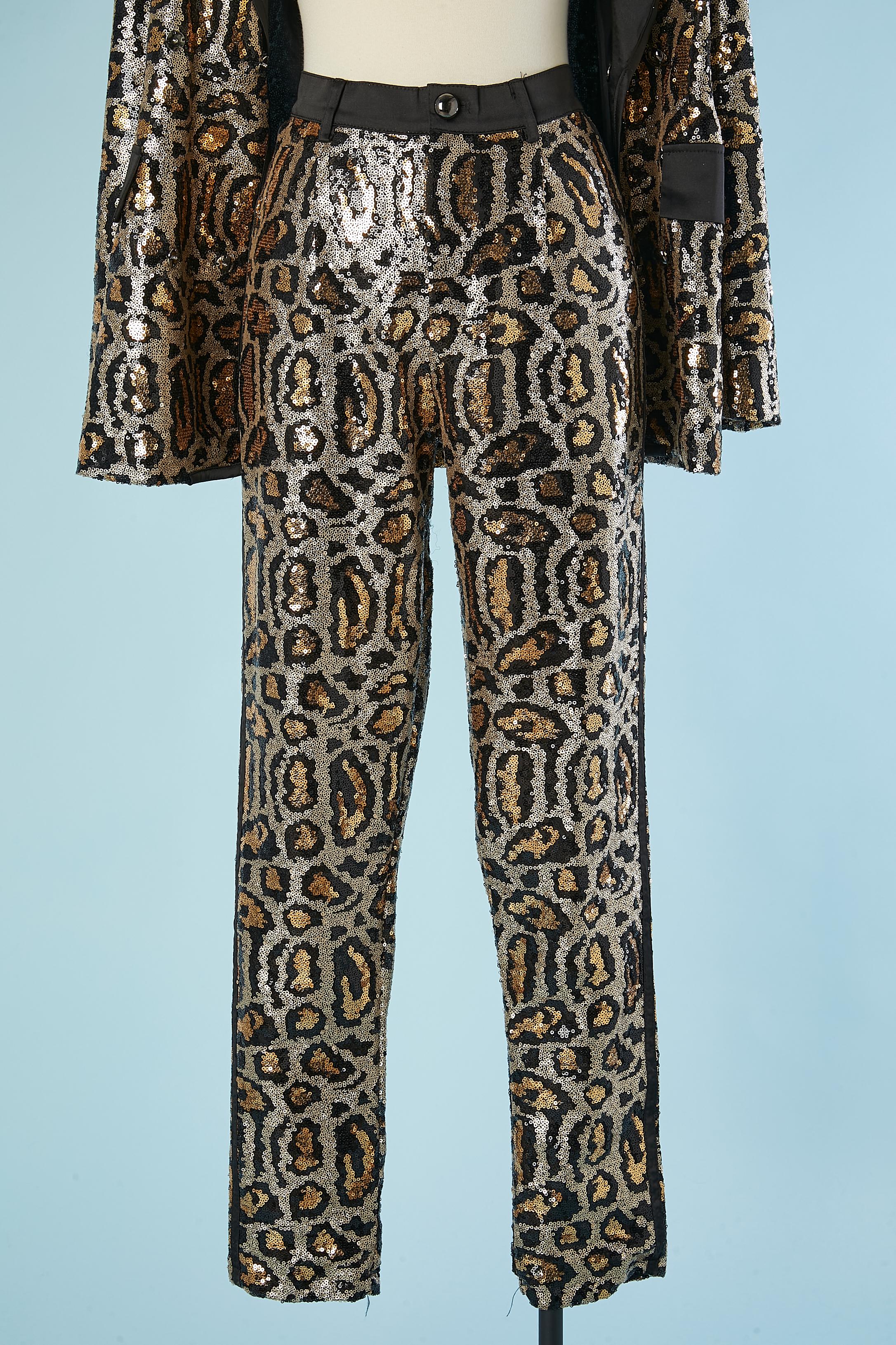 Evening double breasted trouser suit in sequin leopard pattern Circa 2000 In Excellent Condition For Sale In Saint-Ouen-Sur-Seine, FR