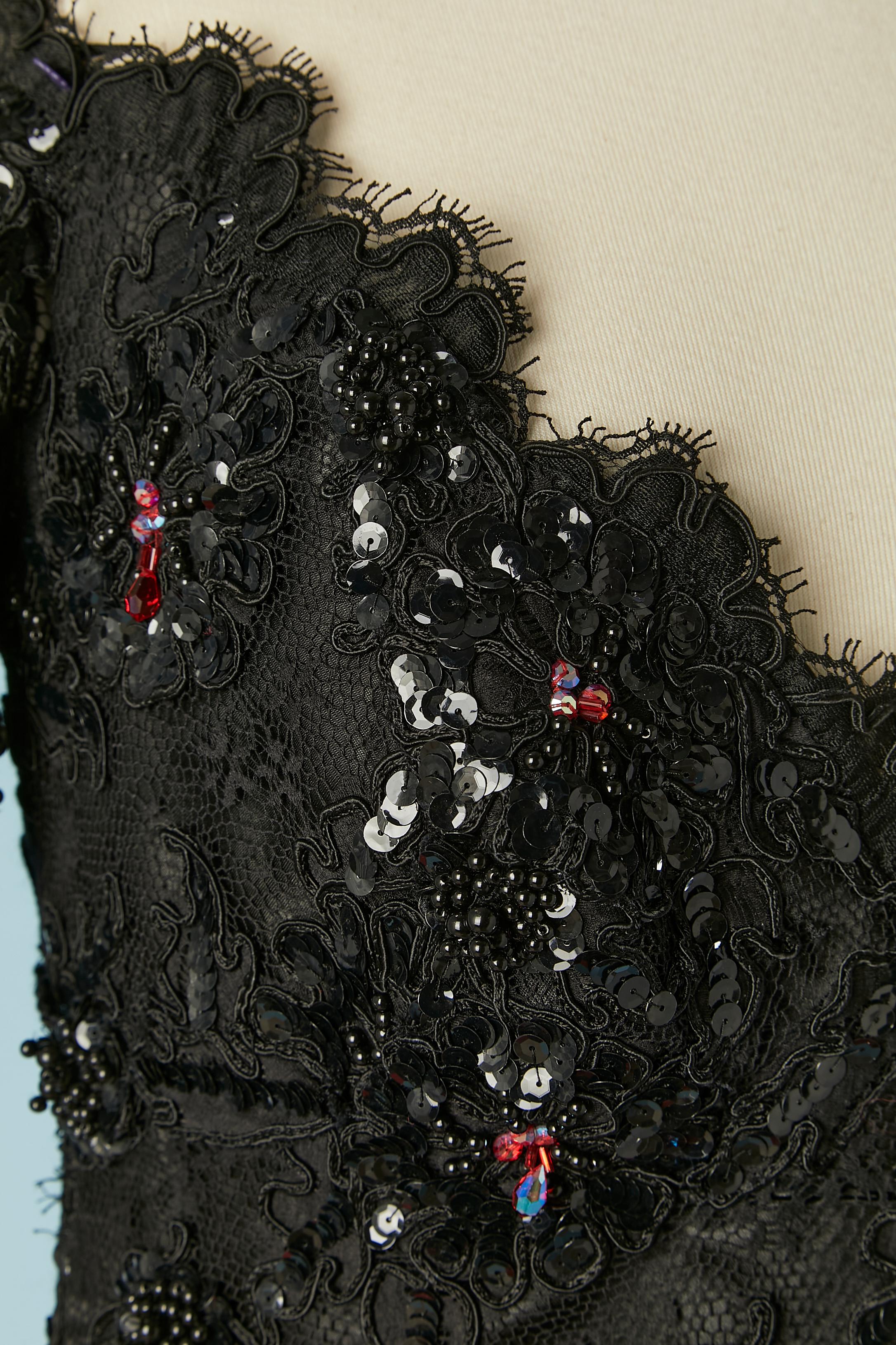 Evening dress in black beaded guipure and red satin Scaasi Boutique for Saks In Excellent Condition In Saint-Ouen-Sur-Seine, FR