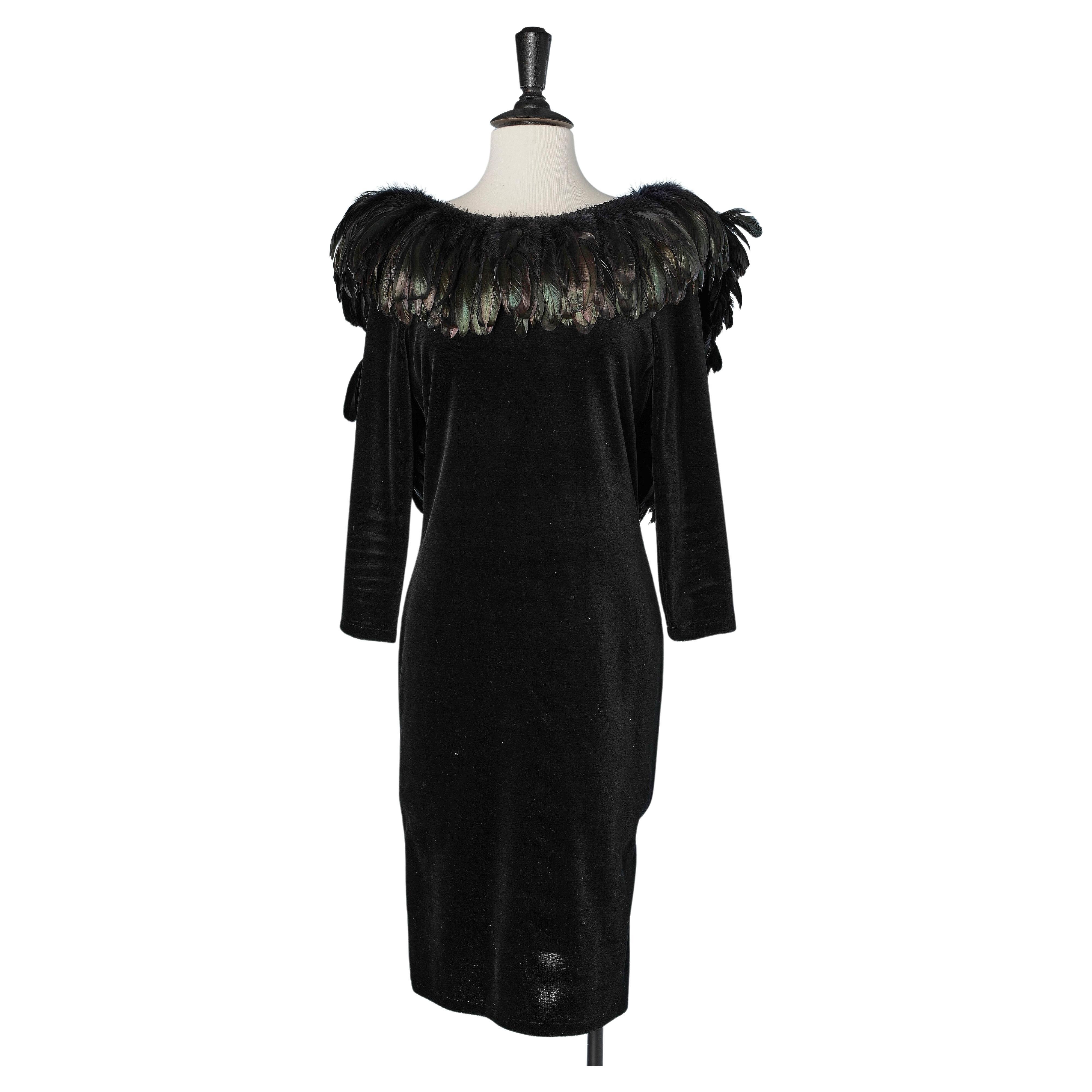 Evening dress in black velvet and rooster feathers Ann Green  For Sale