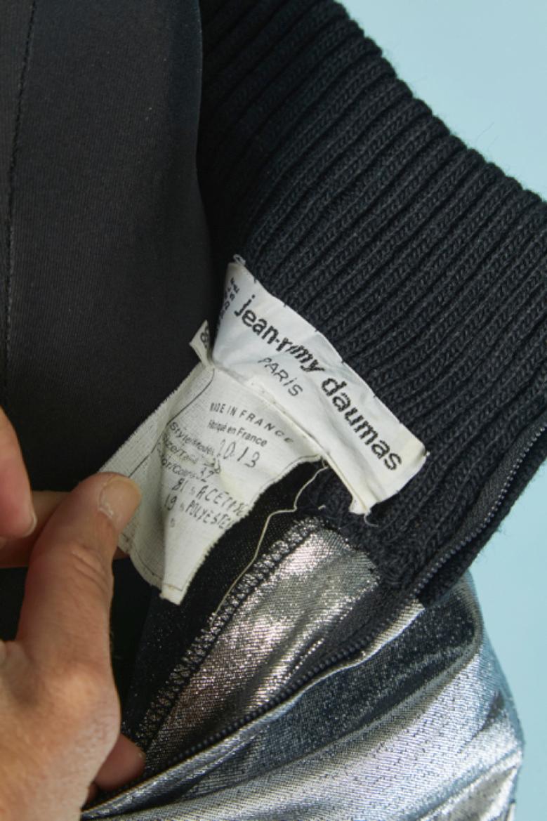 Vestido de noche de lúrex, punto y volantes de tul JEAN-REMY DAUMAS en venta 5