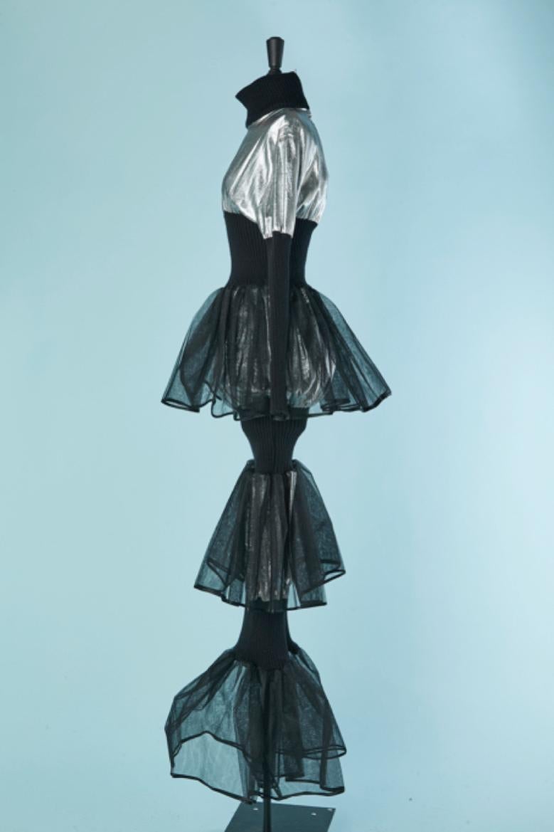 Vestido de noche de lúrex, punto y volantes de tul JEAN-REMY DAUMAS en venta 2