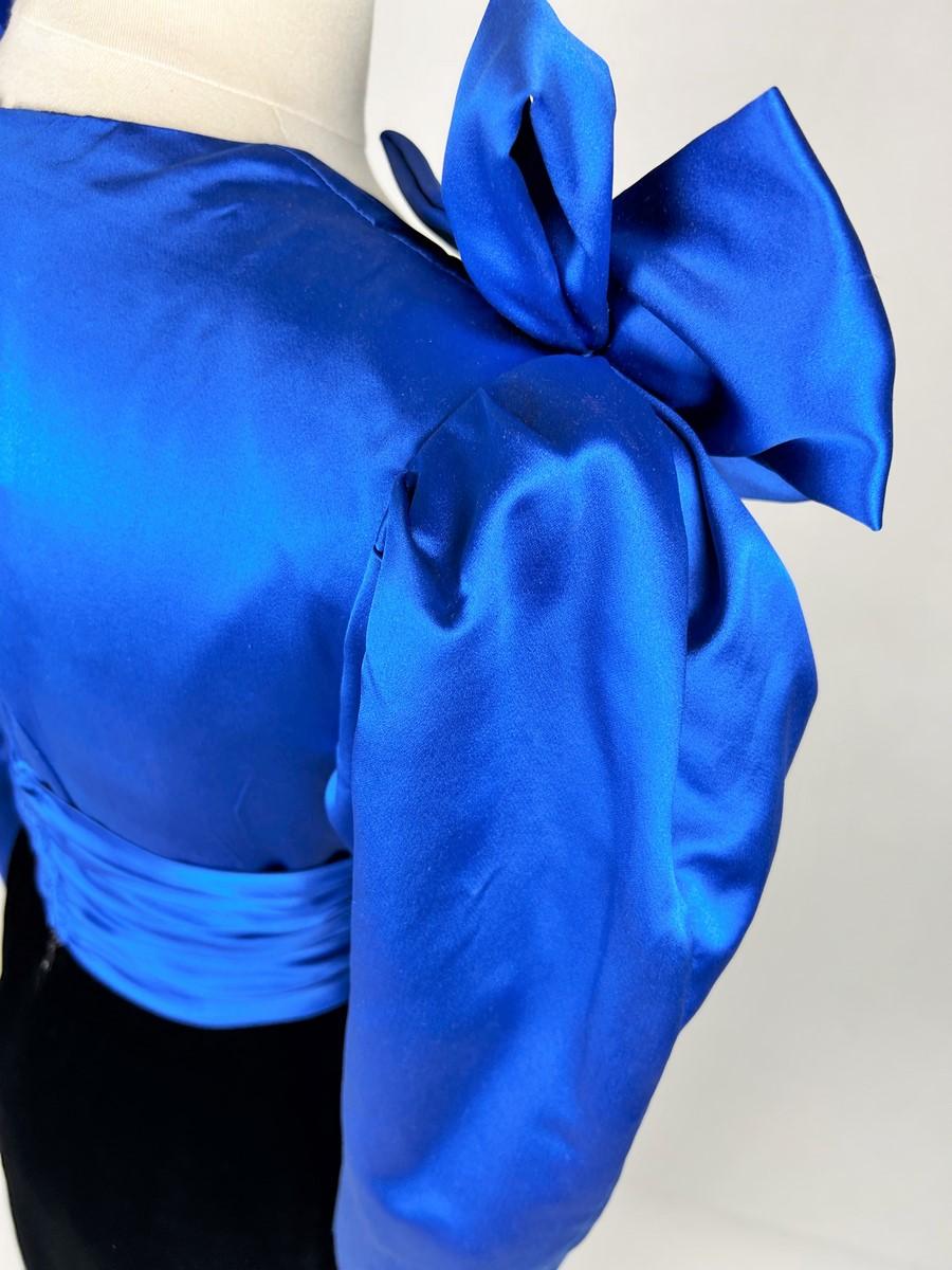 Evening dress in satin and velvet by Gérard Pipart for Nina Ricci - Paris Circa For Sale 6