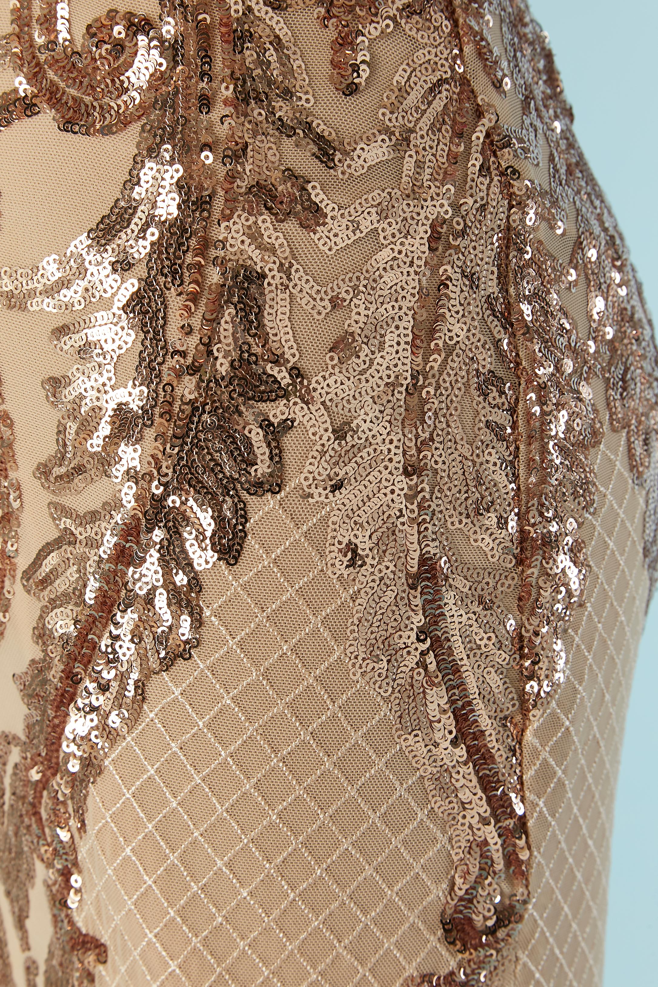 Evening dress with copper sequins on tulle base Betsy Adam For Sale 2