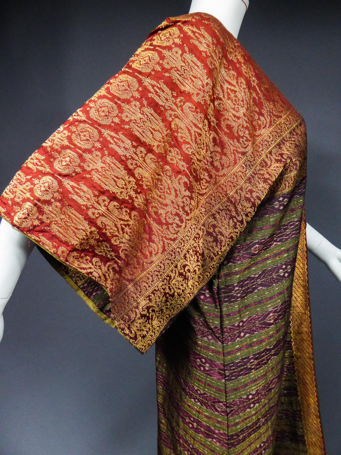 Evening Kaftan Kimono in gold silk Antique Asian Brocade Ikat Circa 1960 9