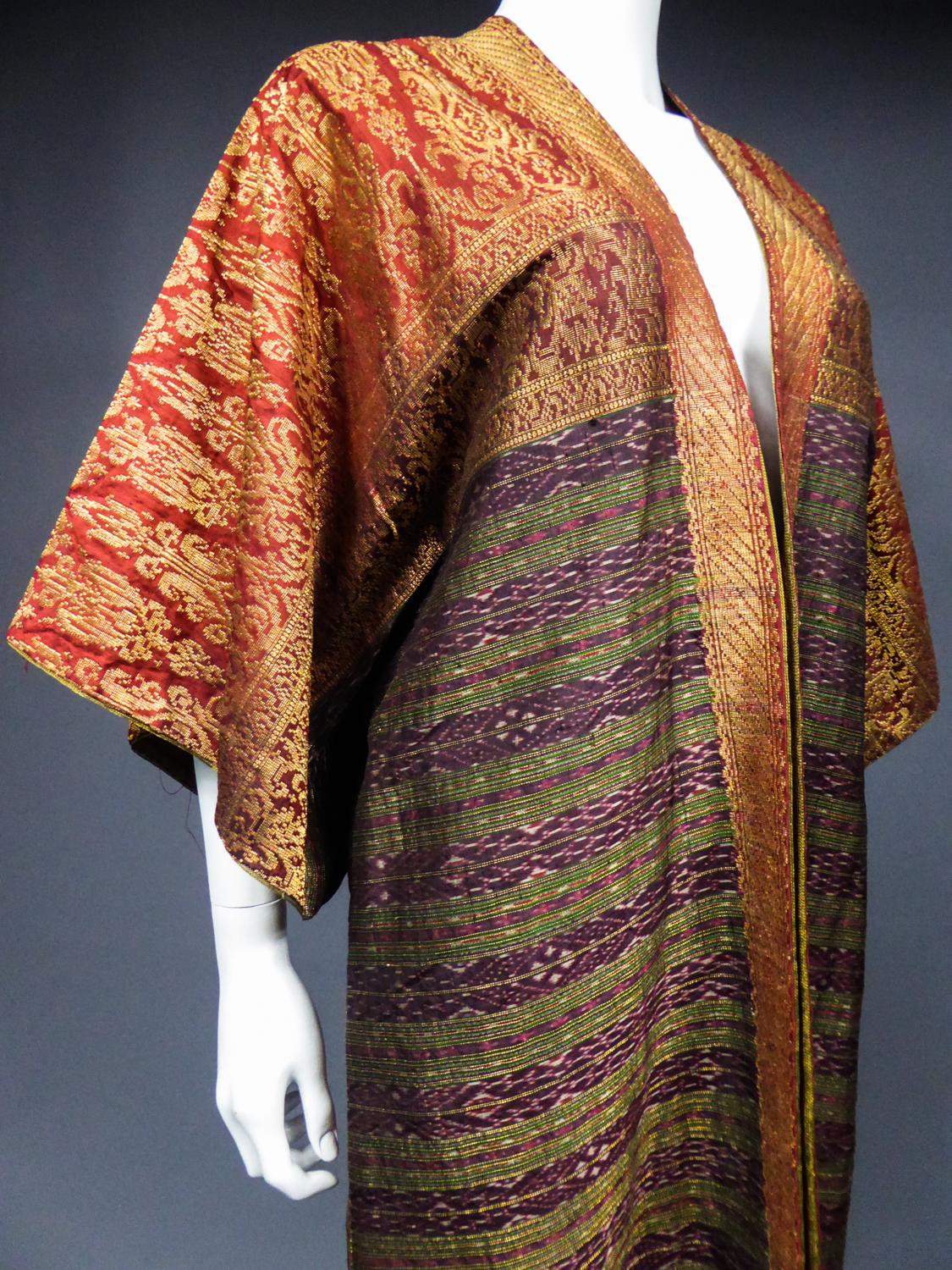 Evening Kaftan Kimono in gold silk Antique Asian Brocade Ikat Circa 1960 4