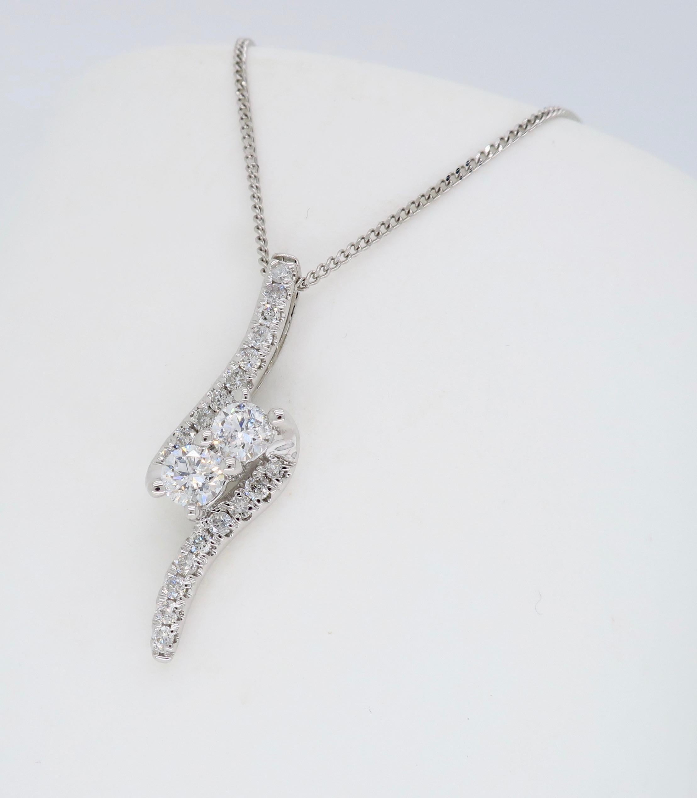 Ever Us Diamond Bypass Diamond Pendant Necklace In New Condition In Webster, NY