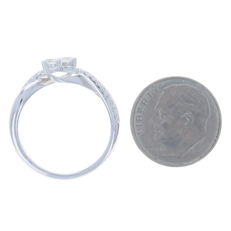 Anillo de compromiso de diamantes Ever Us - Oro blanco 14k Redondo .50ctw Bypass de dos piedras en venta 1