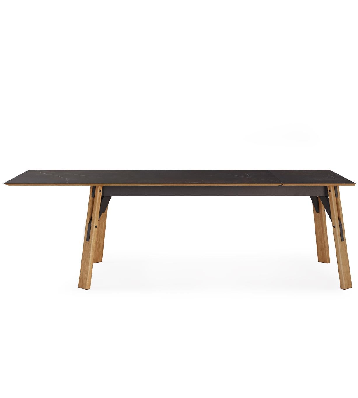 Portuguese ZAGAS Everest Extensible Dining Table For Sale