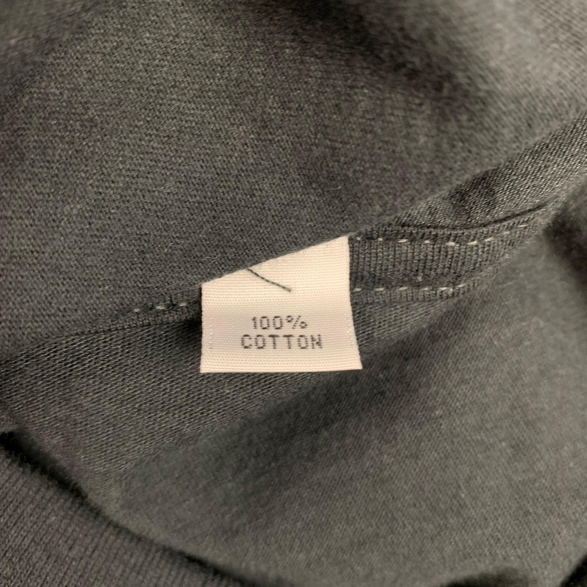Men's EVEREST ISLES Size L Black Applique Cotton Stitched Waved Photo T-shirt