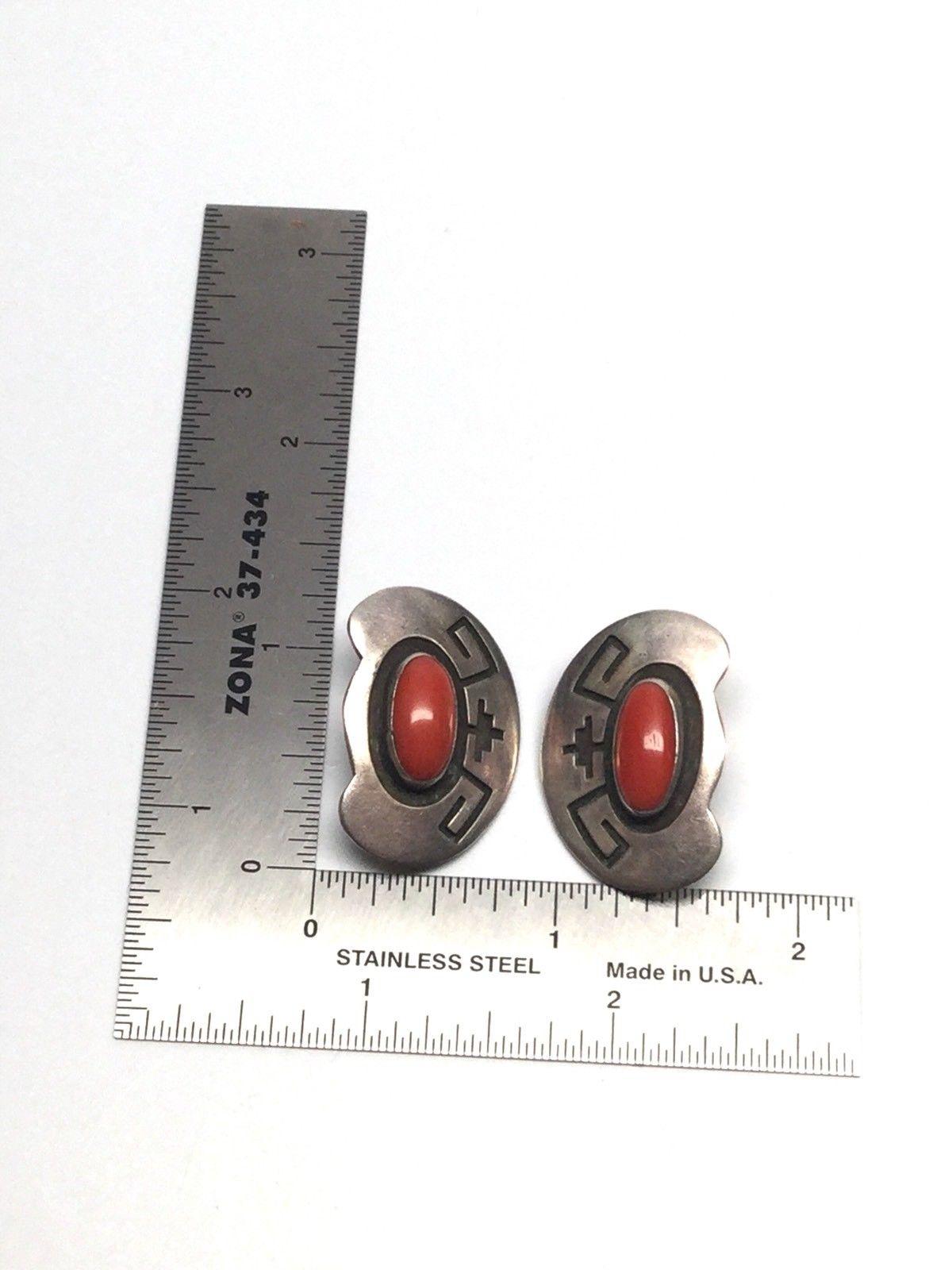 Everett and Mary Teller Navajo Sterling Silver Coral Clip Earrings In Good Condition In Washington Depot, CT