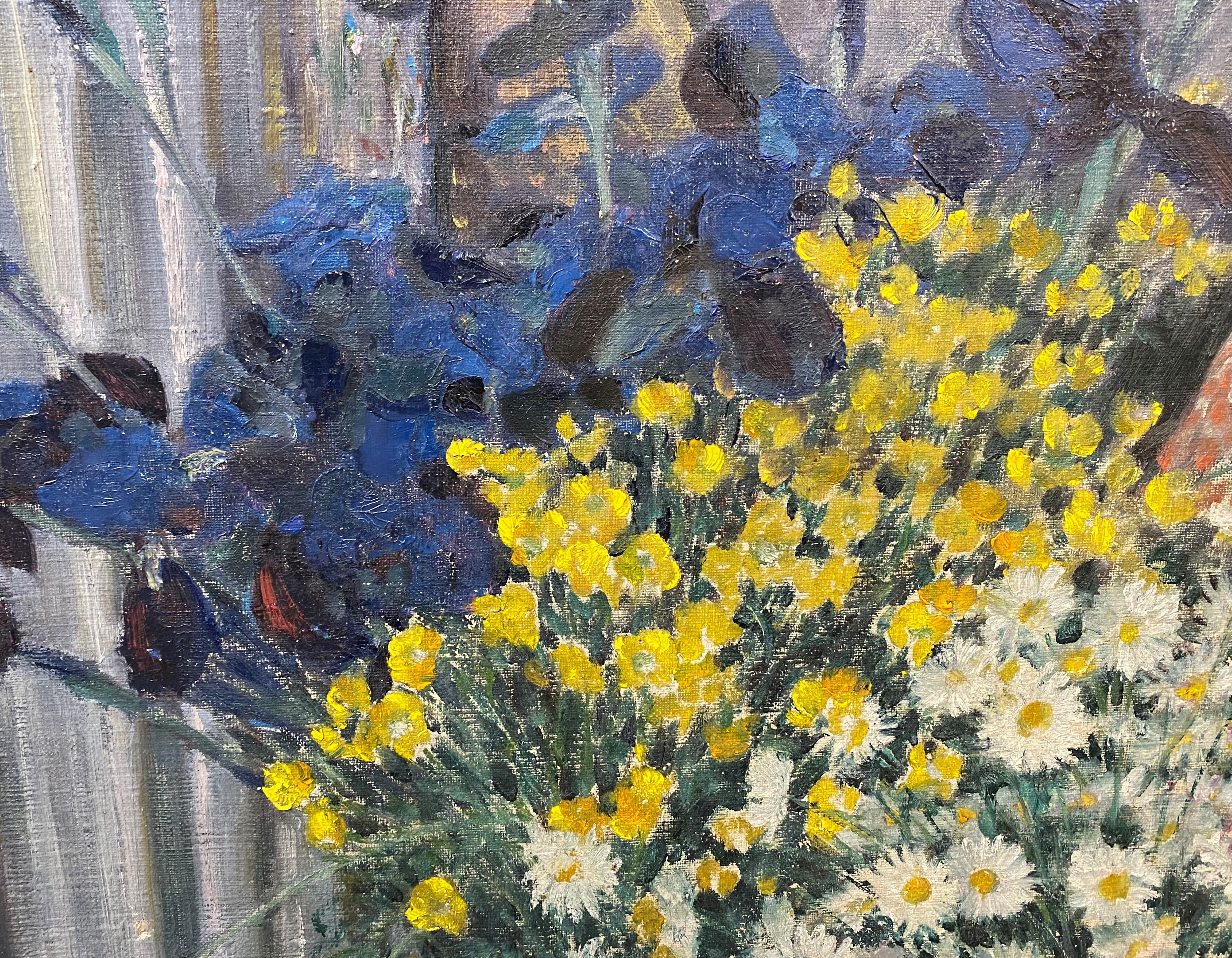 Stillleben mit Blumen in Vasen (Amerikanischer Realismus), Painting, von Everett Lloyd Bryant