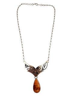 Everett & Mary Teller Sterling Orange Spiny Oyster Whale Tail Necklace #20083