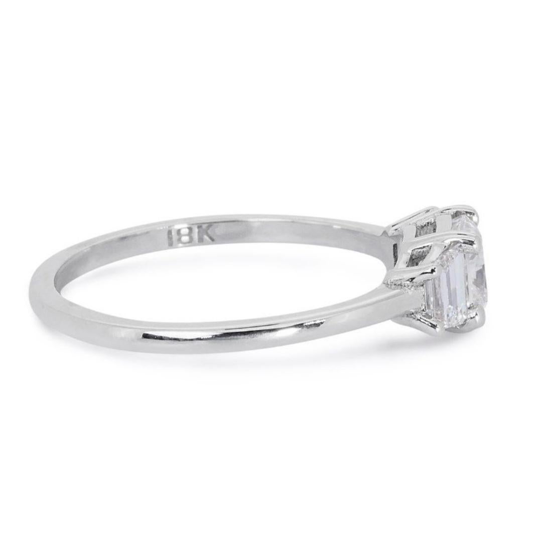 Brilliant Cut Everlasting 18K White Gold 3 Stone Diamond Ring w/ 1.35ct - GIA Certified For Sale