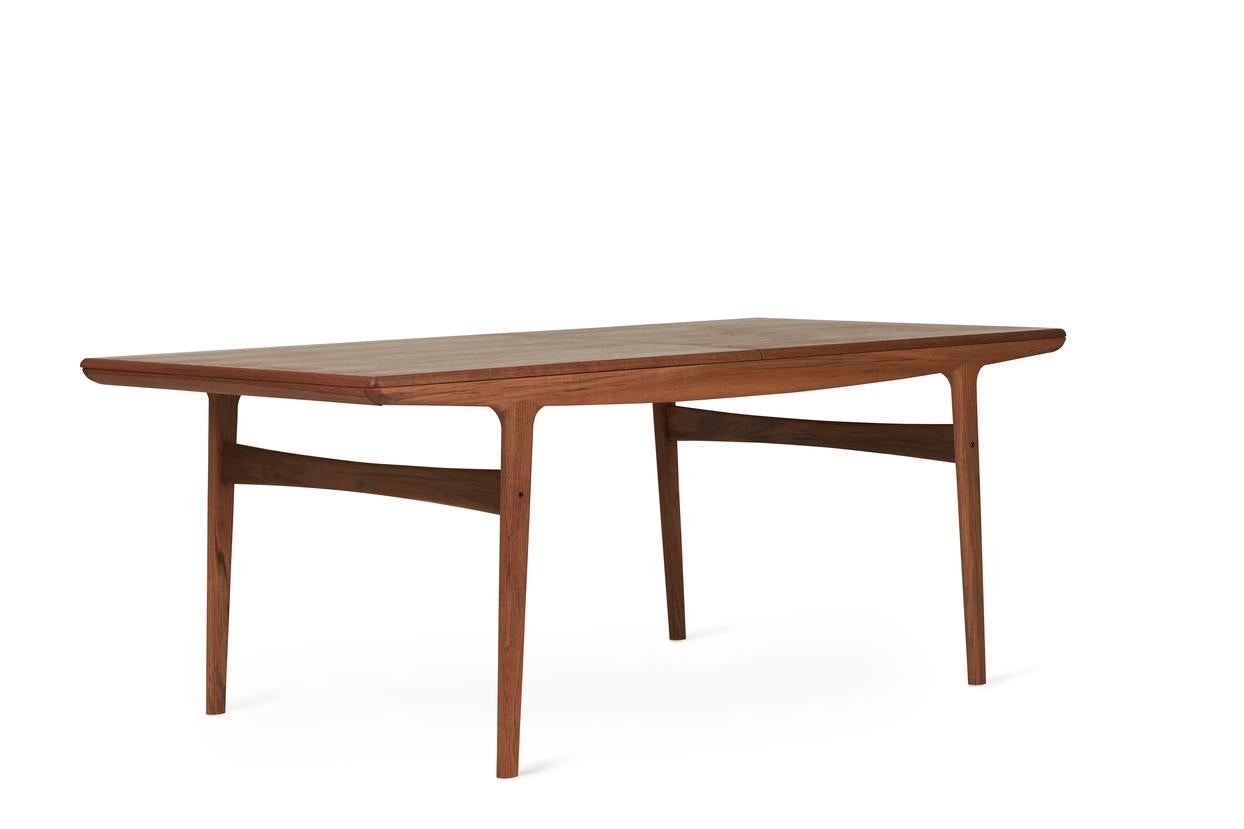 Evermore Dining Table Teak 190 by Warm Nordic
Dimensions: D190 x W95 x H74 cm
Material: Oiled solid teak and veneer
Weight: 51 kg
Also available in different colours and dimensions. Please contact us.

A simple, timeless designer table created in