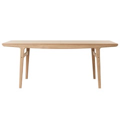 Grande table à manger Evermore:: par Arne Hovmand-Olsen de Warm Nordic