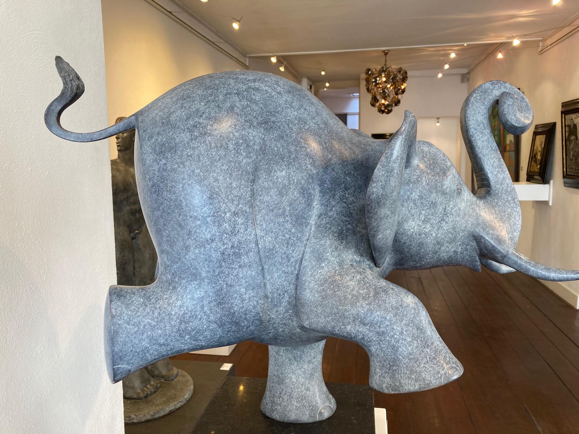 Dansende Olifant no. 2 Dancing Elephant Bronze Sculpture In Stock  For Sale 3