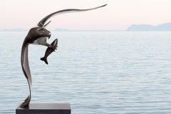 Roofvogel traf vis Nr. 2 Vogel der Beute mit Fisch Bronzeskulptur Tier