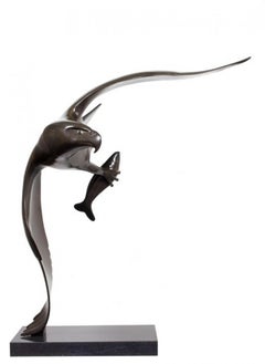Roofvogel met vis no. 2 Bird of Prey with Fish Bronze Sculpture Animal 