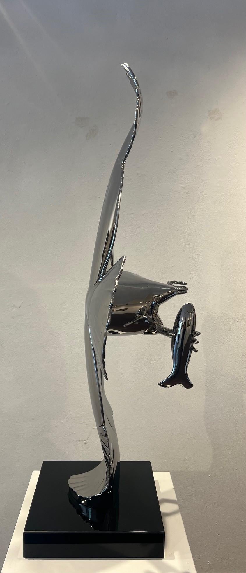 Roofvogel met Vis Prey Bird Fish Stainless Steel Polished New Sculpture In Stock For Sale 1