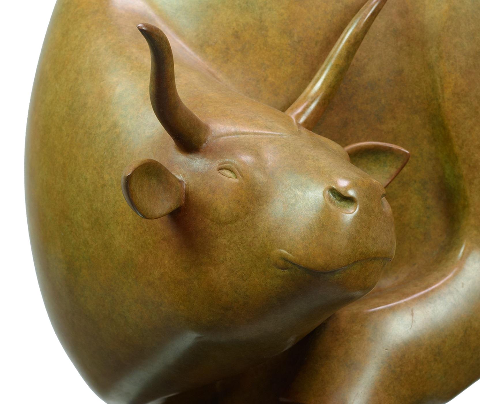 Stier Klein Bull Petite Sculpture en bronze Animal Contemporary - Or Figurative Sculpture par Evert den Hartog
