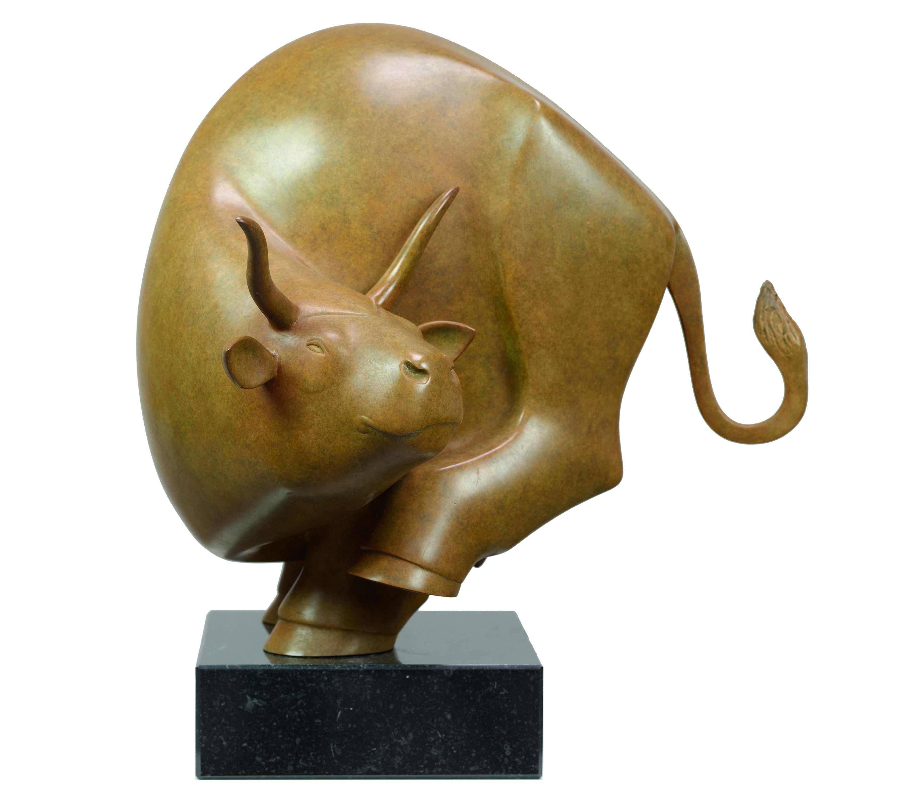 Evert den Hartog Figurative Sculpture - Stier Klein Bull Small Bronze Sculpture Animal Contemporary