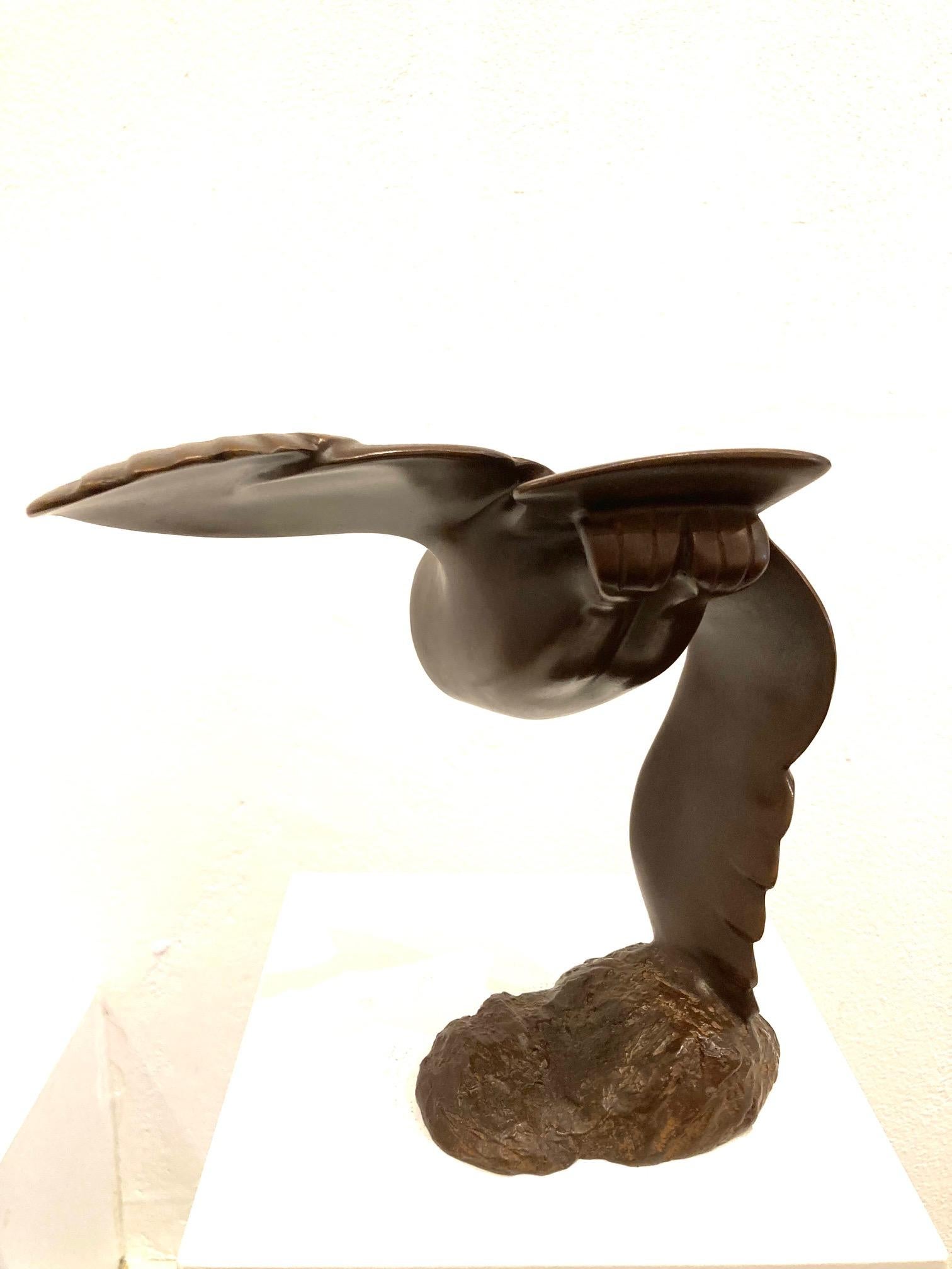 Vliegend Uiltje Escultura de Bronce Pequeño Búho Volador Pájaro Animal En Stock en venta 1