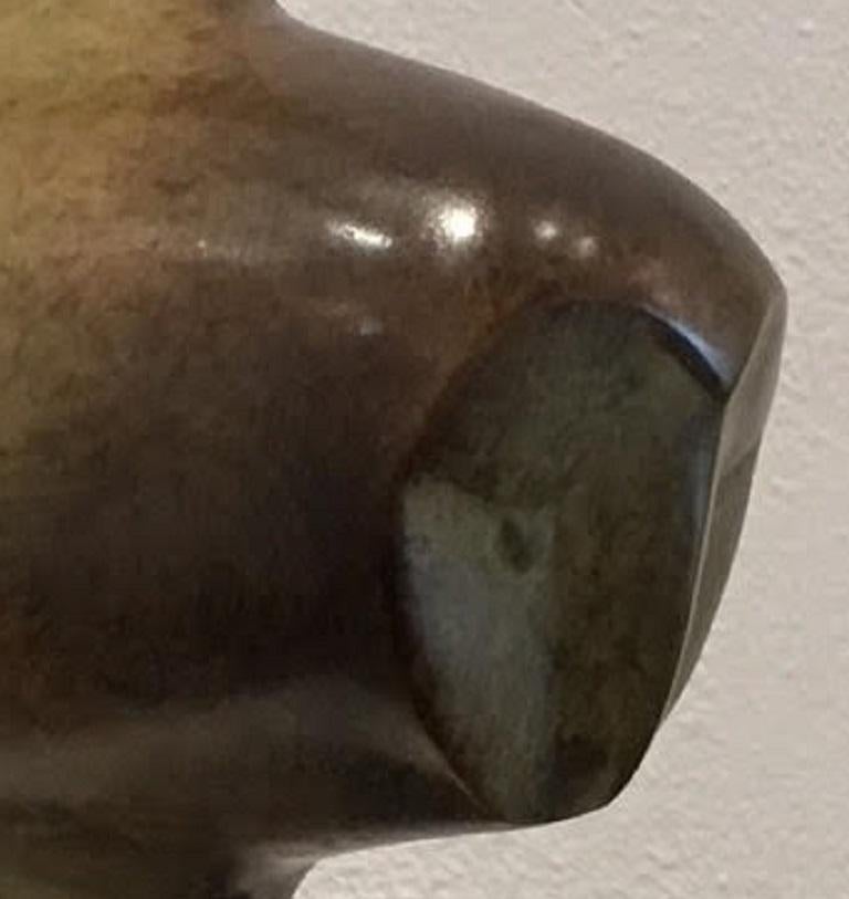 Vliegende Uil Nr. 4 Fliegende Eule Bronzeskulptur Tier 
Evert den Hartog (geboren 1949 in Groot-Ammers, Niederlande) absolvierte eine Ausbildung zum Bildhauer an der Rotterdamer Akademie der Bildenden Künste. In den Jahren 1971-1976 waren seine