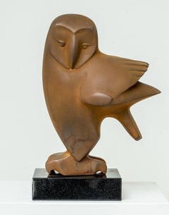 Manteau de hibou assis Zittende Uil n° 7 en acier Corten et résine sur pierre en stock
