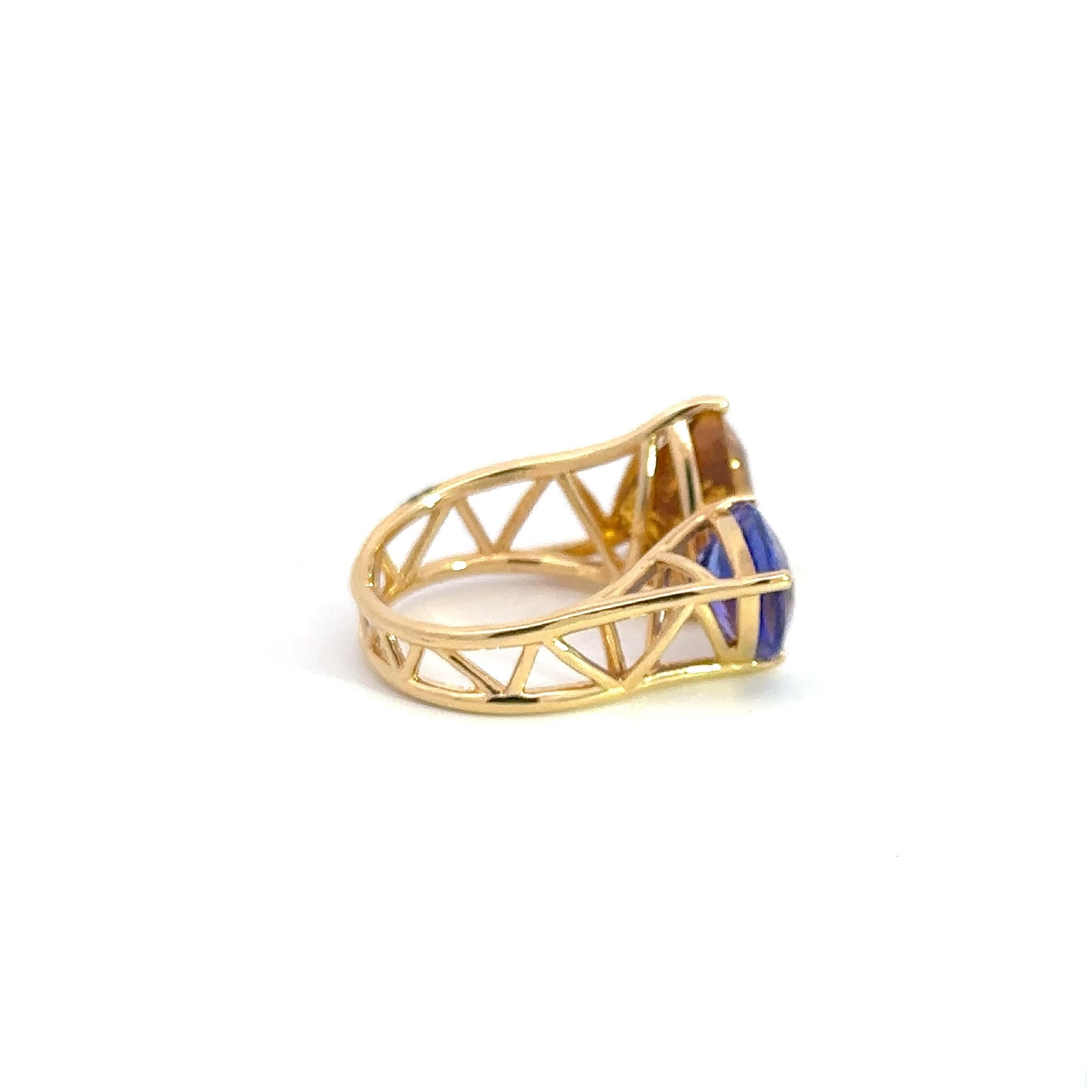 Every Day Beryl Amethyst 18K Yellow Gold Exclusive Ring In New Condition For Sale In Genève, GE