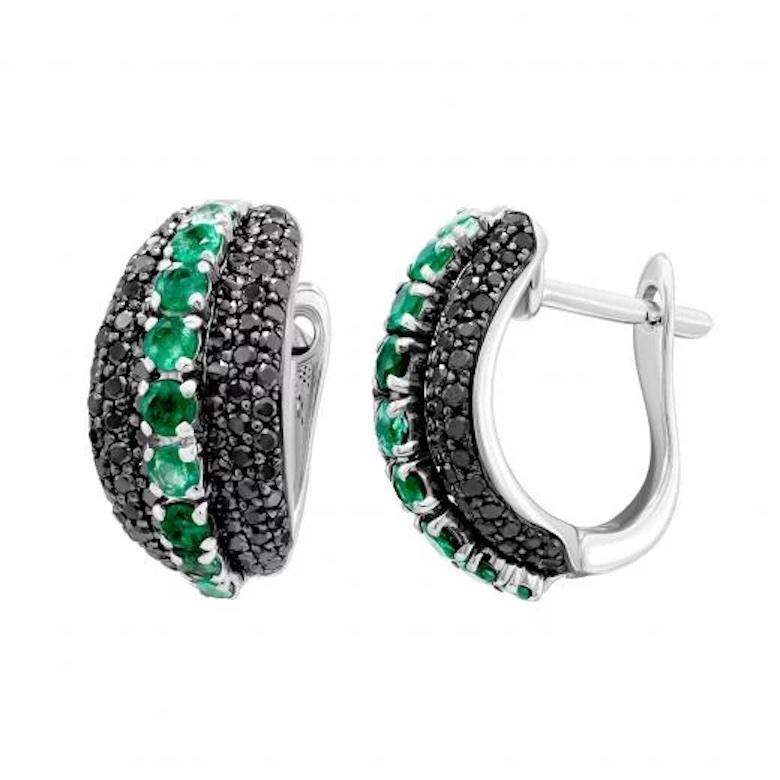 Round Cut Every Day Black Diamond Emerald White 14k Gold Earrings for Her For Sale