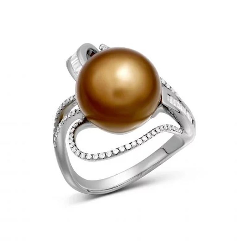 Modern Every Day Pearl White Diamond White 14k Gold Ring for Her For Sale