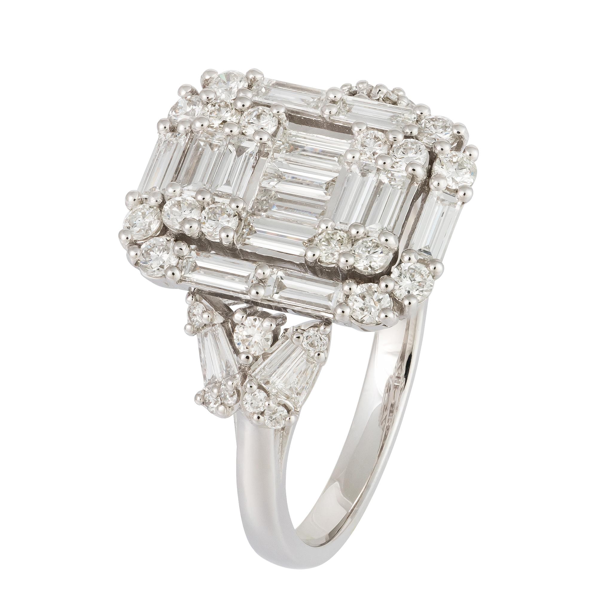 Im Angebot: Jeder Tag Weißer 18 Karat Gold Weißer Diamantring für sie () 2