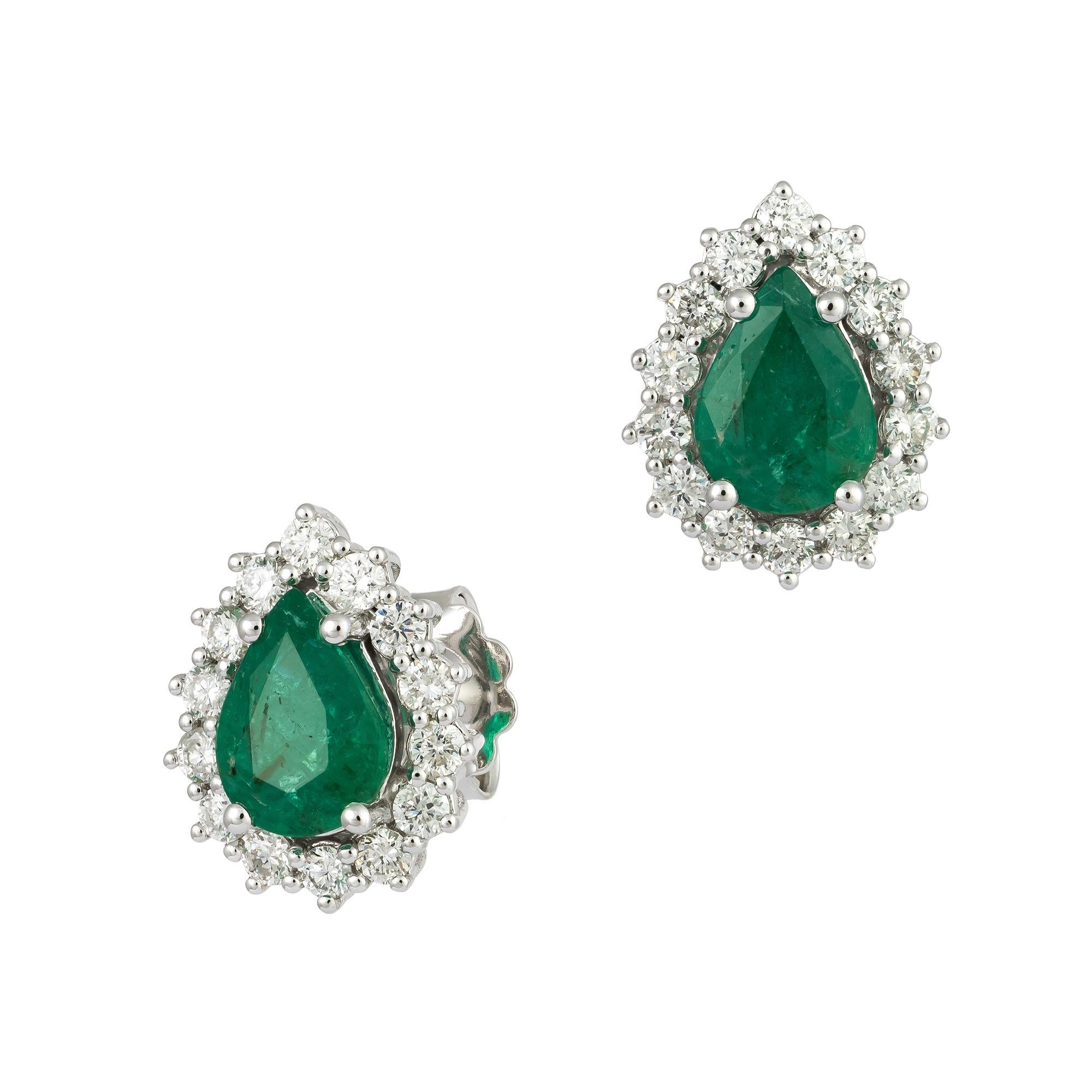 Modern Every Day White Gold 18K Earrings Emerald Diamond for Her For Sale