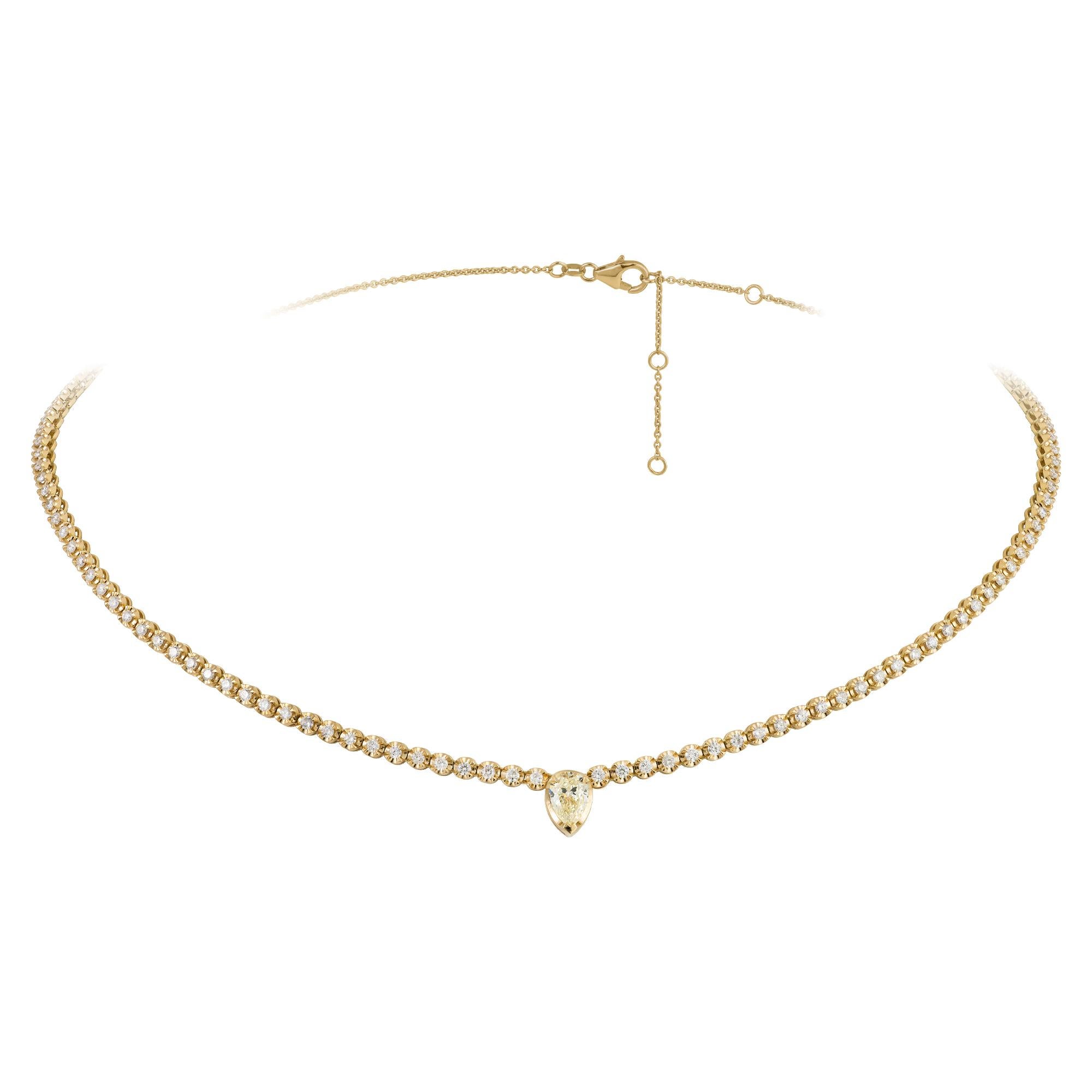 Modern Every Day  Yellow Gold 18K Necklace Yellow Diamond for Her For Sale