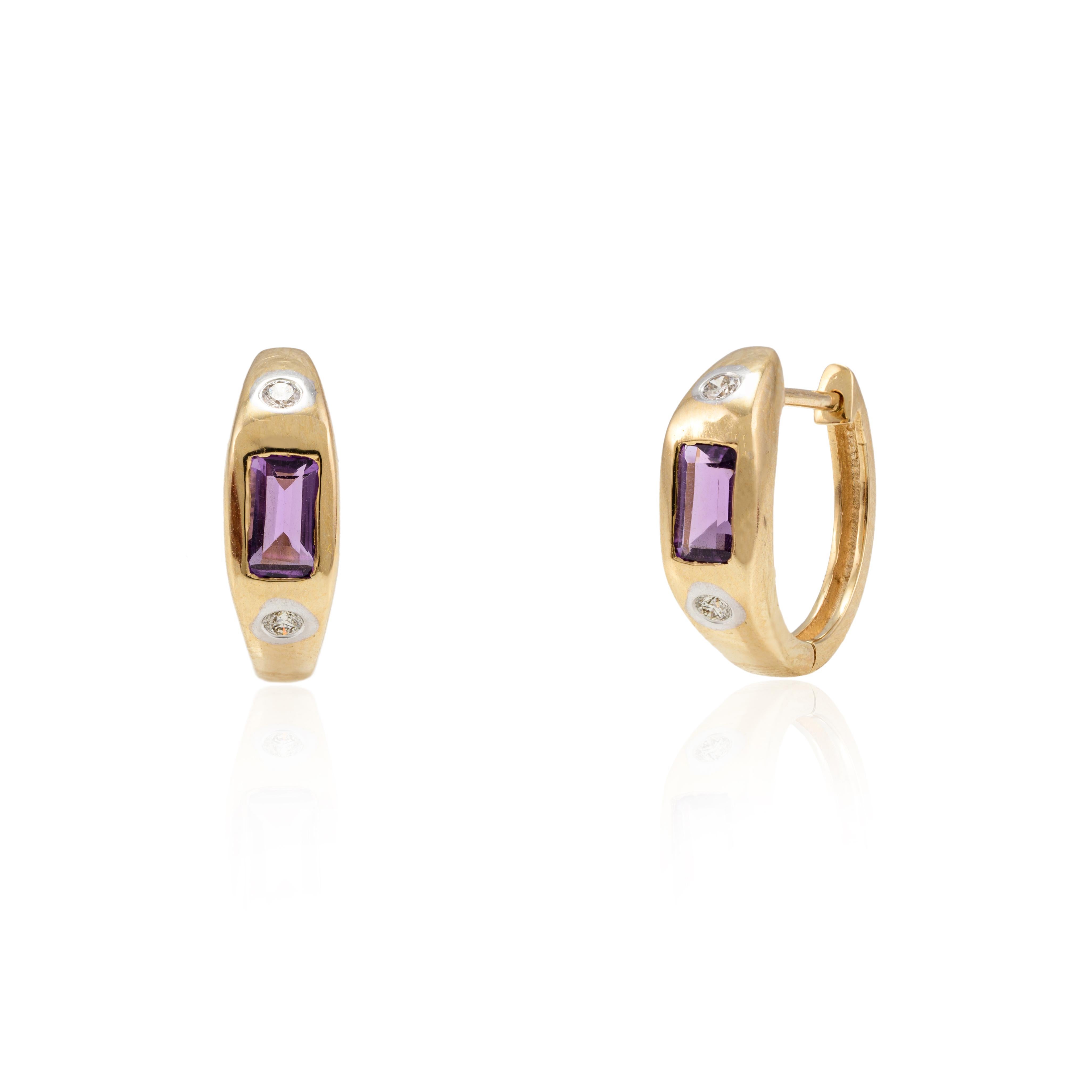 Modern 14k Solid Yellow Gold Everyday Amethyst Huggie Earrings For Sale