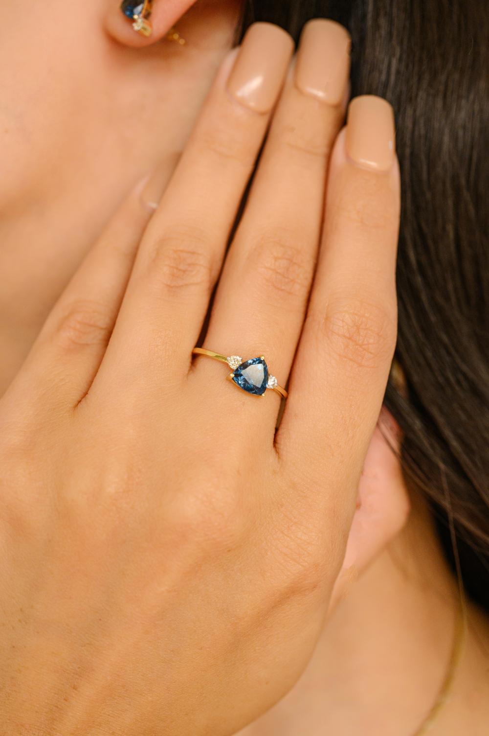 Topaze bleue de tous les jours Bague pendentif diamant Boucles d'oreilles en or jaune massif 18k en vente 7