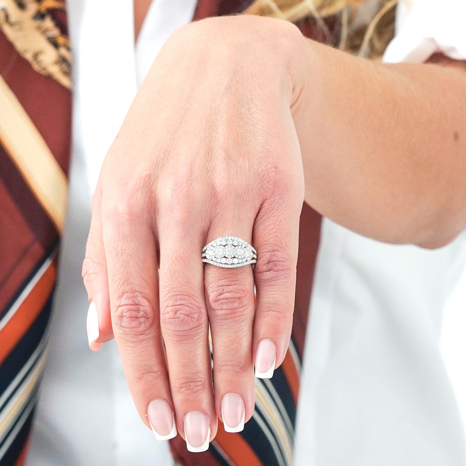 Everyday Diamonds Ring by Spark In Excellent Condition For Sale In Litchfield, CT