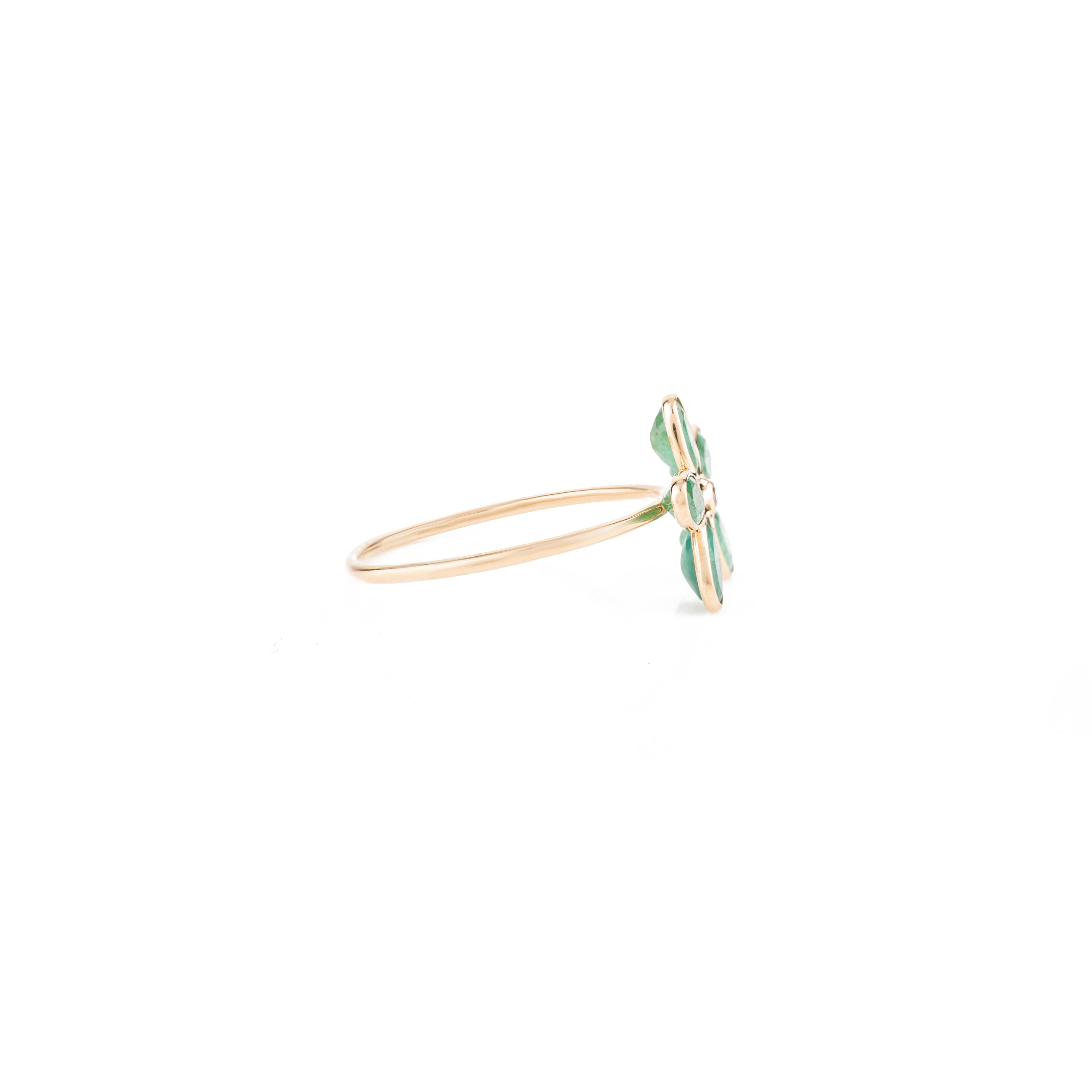 For Sale:  Everyday Emerald Diamond Tiny Floral Ring in 18k Yellow Gold for Her 4