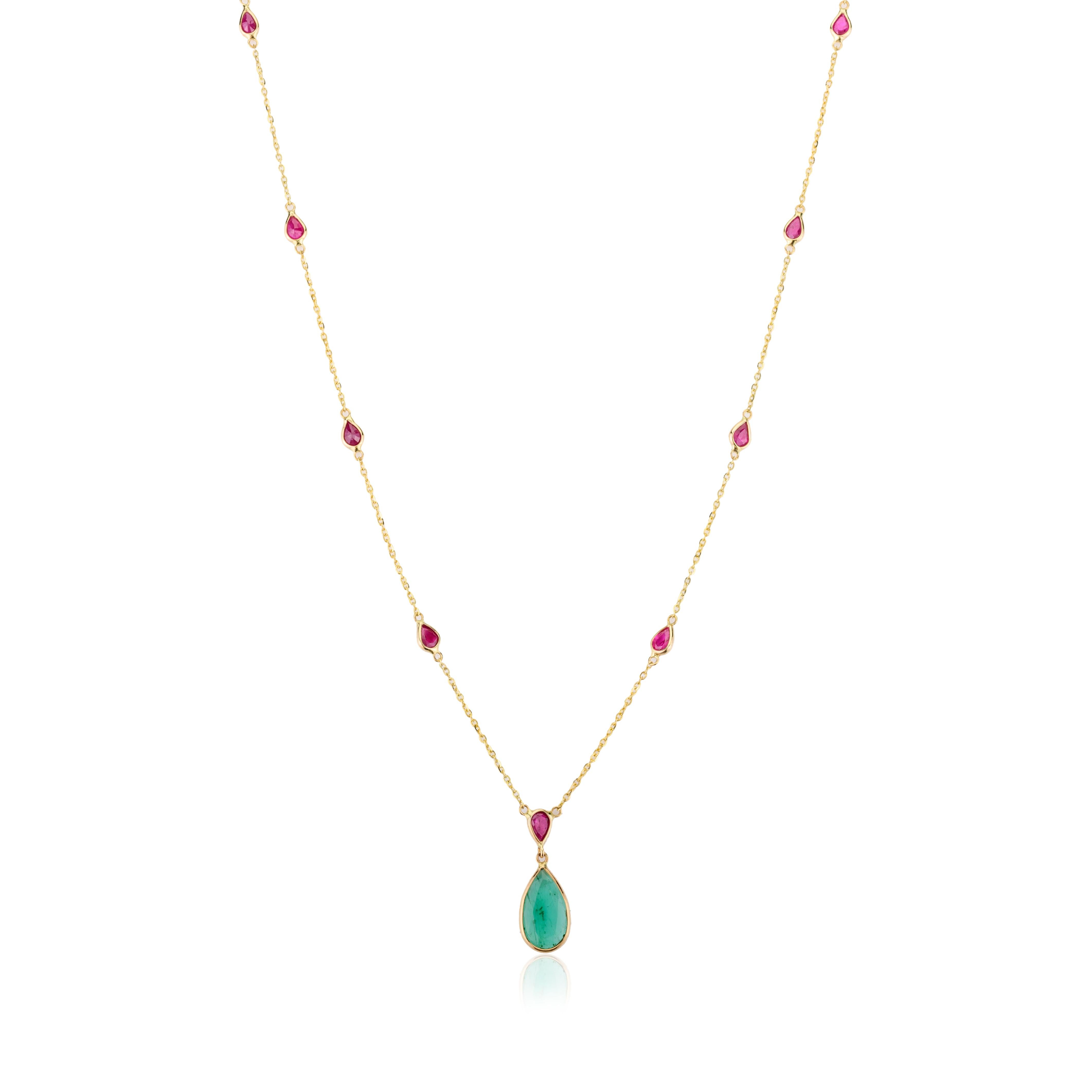 Collar de cadena minimalista con esmeralda y rubí de uso diario Regalo para mamá en oro amarillo de 18 quilates Moderno en venta