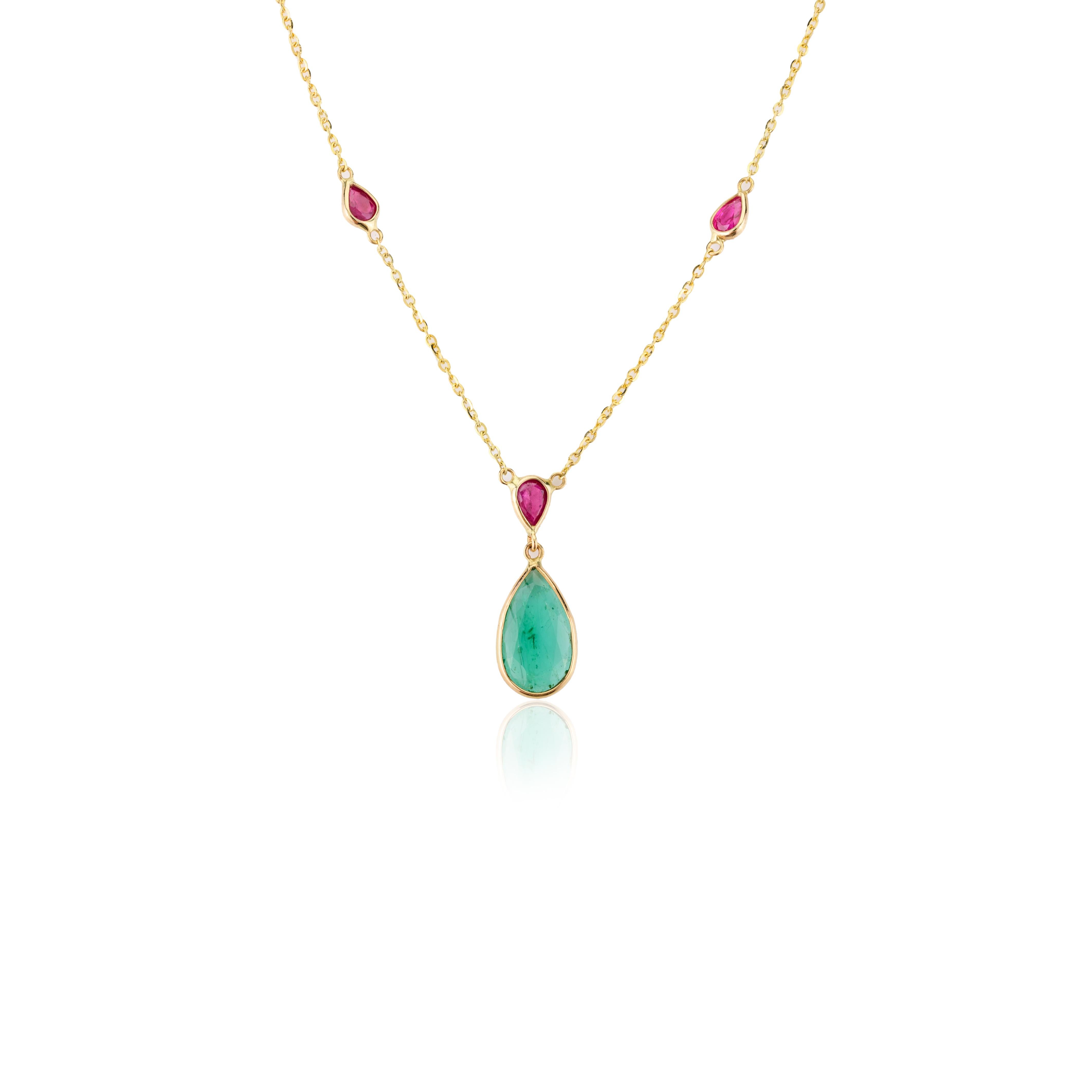 Collar de cadena minimalista con esmeralda y rubí de uso diario Regalo para mamá en oro amarillo de 18 quilates en Nuevo estado para la venta en New York, NY
