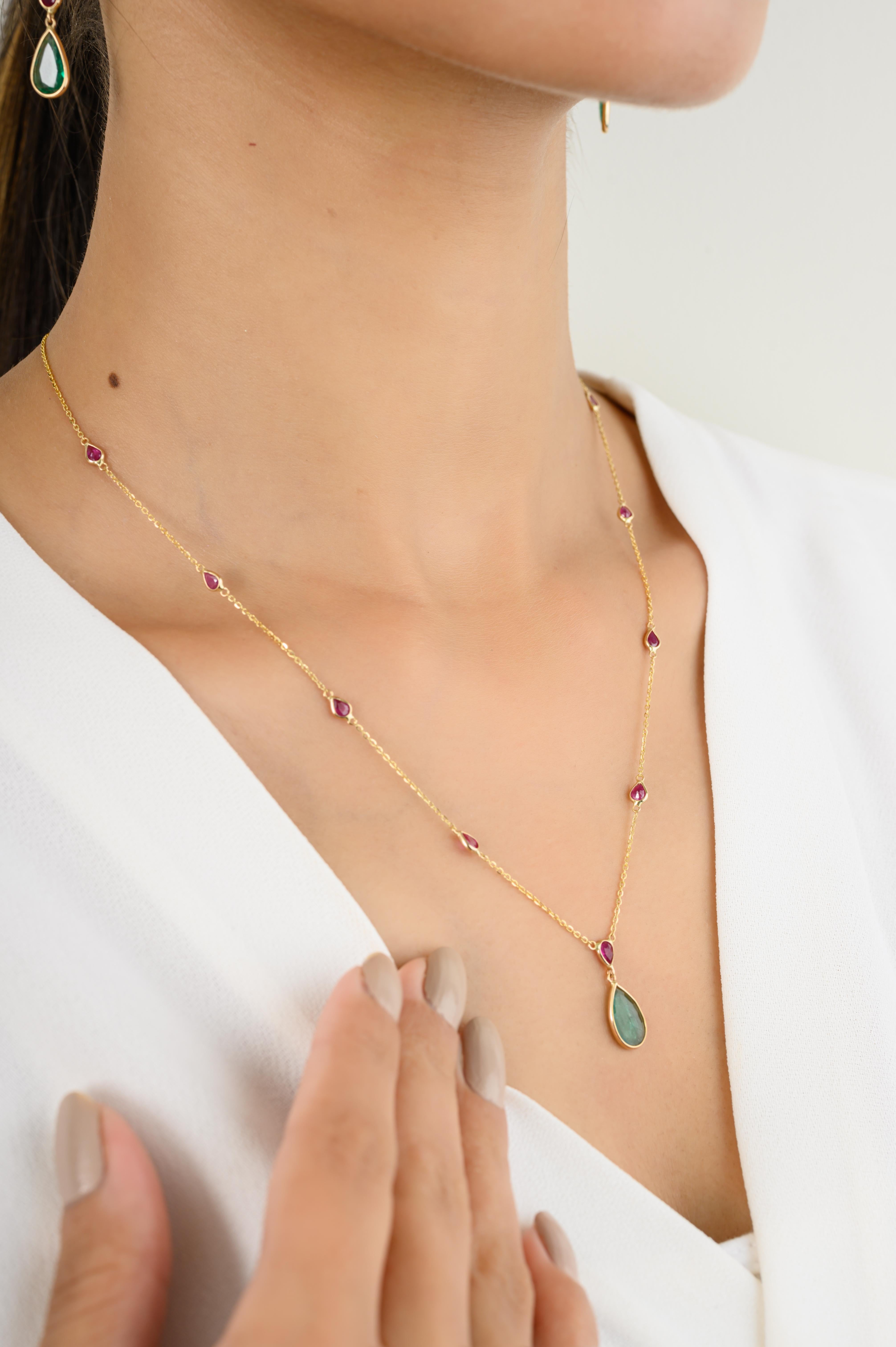 Collar de cadena minimalista con esmeralda y rubí de uso diario Regalo para mamá en oro amarillo de 18 quilates en venta 2