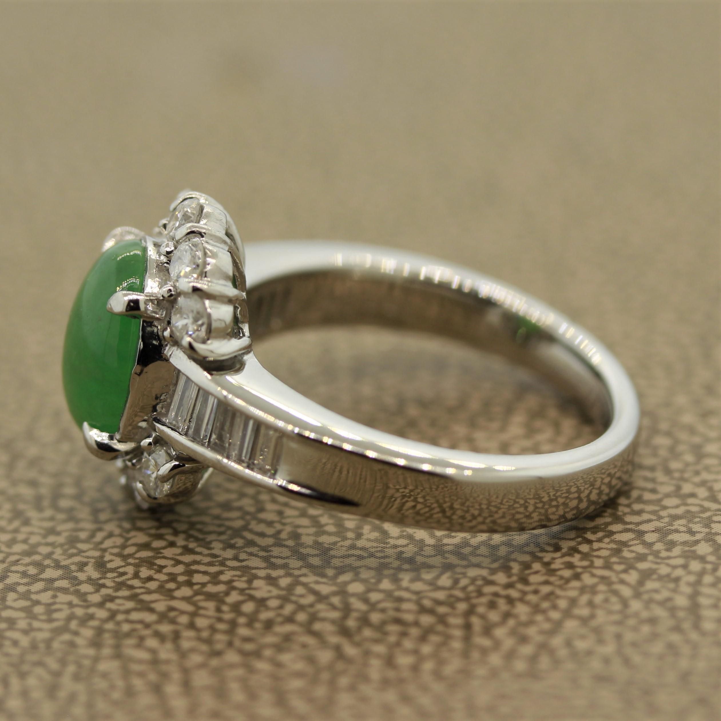 Everyday Jadeite Jade Diamond Platinum Ring In New Condition For Sale In Beverly Hills, CA
