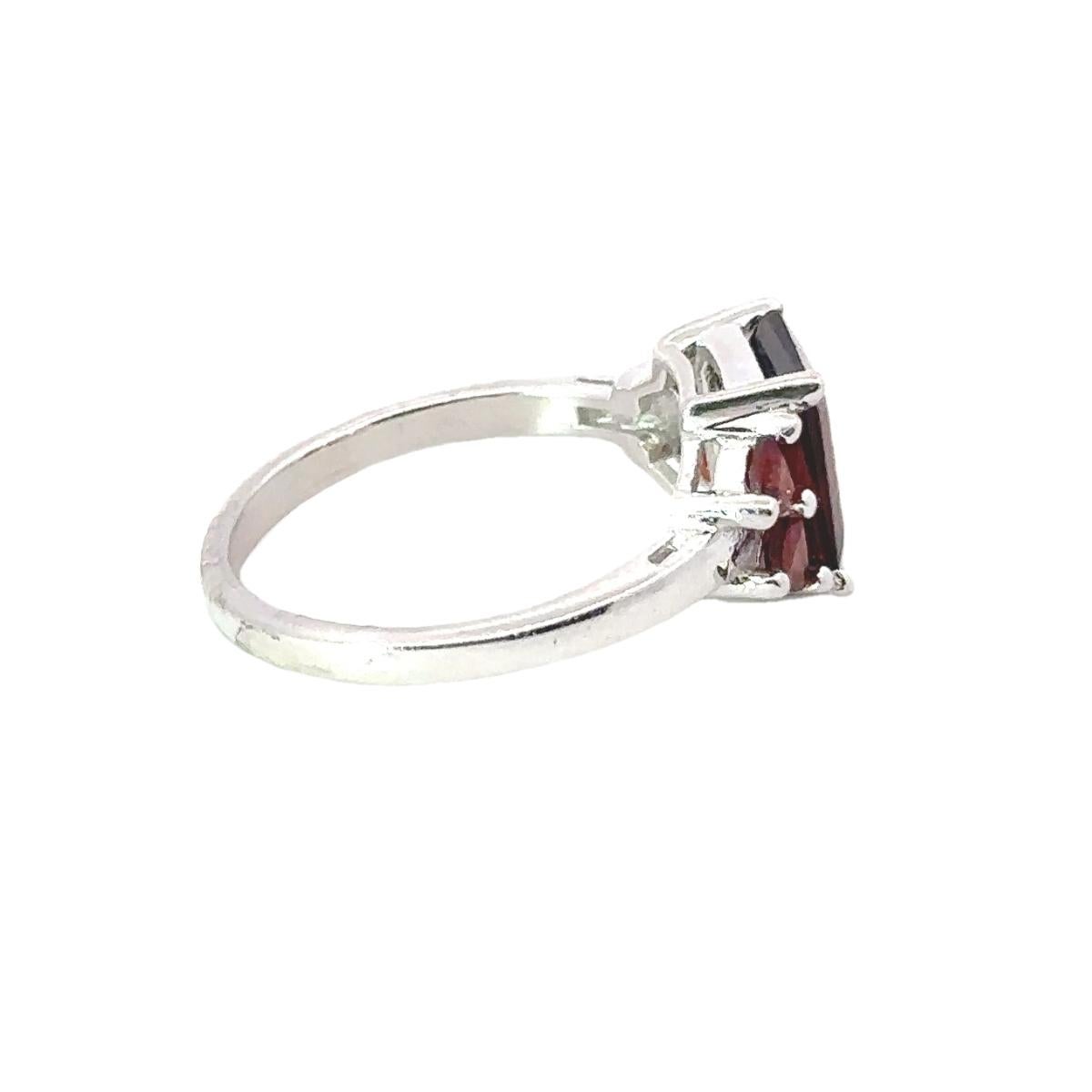 in vendita:  Anello a grappolo di granato naturale minimalista per mamma in argento massiccio 4