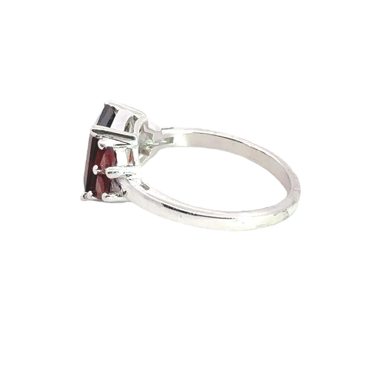 in vendita:  Anello a grappolo di granato naturale minimalista per mamma in argento massiccio 5