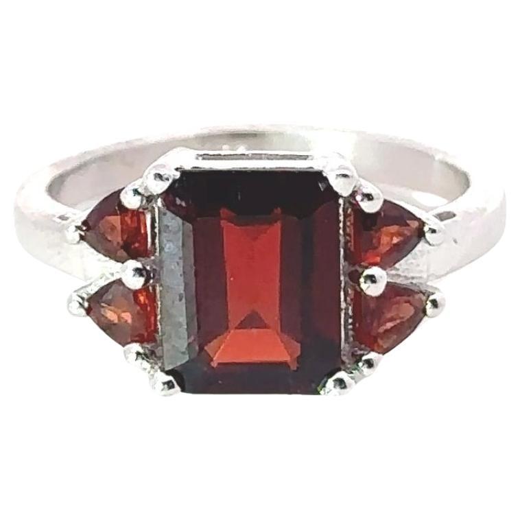 in vendita:  Anello a grappolo di granato naturale minimalista per mamma in argento massiccio